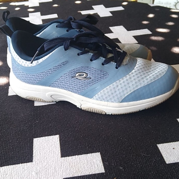 easy spirit sport shoes